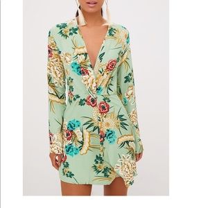 Prettylittlething longsleeve mini dress